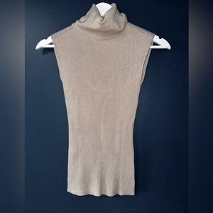 ❣️NWT❣️ WHBM SHIMMERING SLEEVELESS TURTLENECK WITH CUTOUT BACK❣️❣️❣️